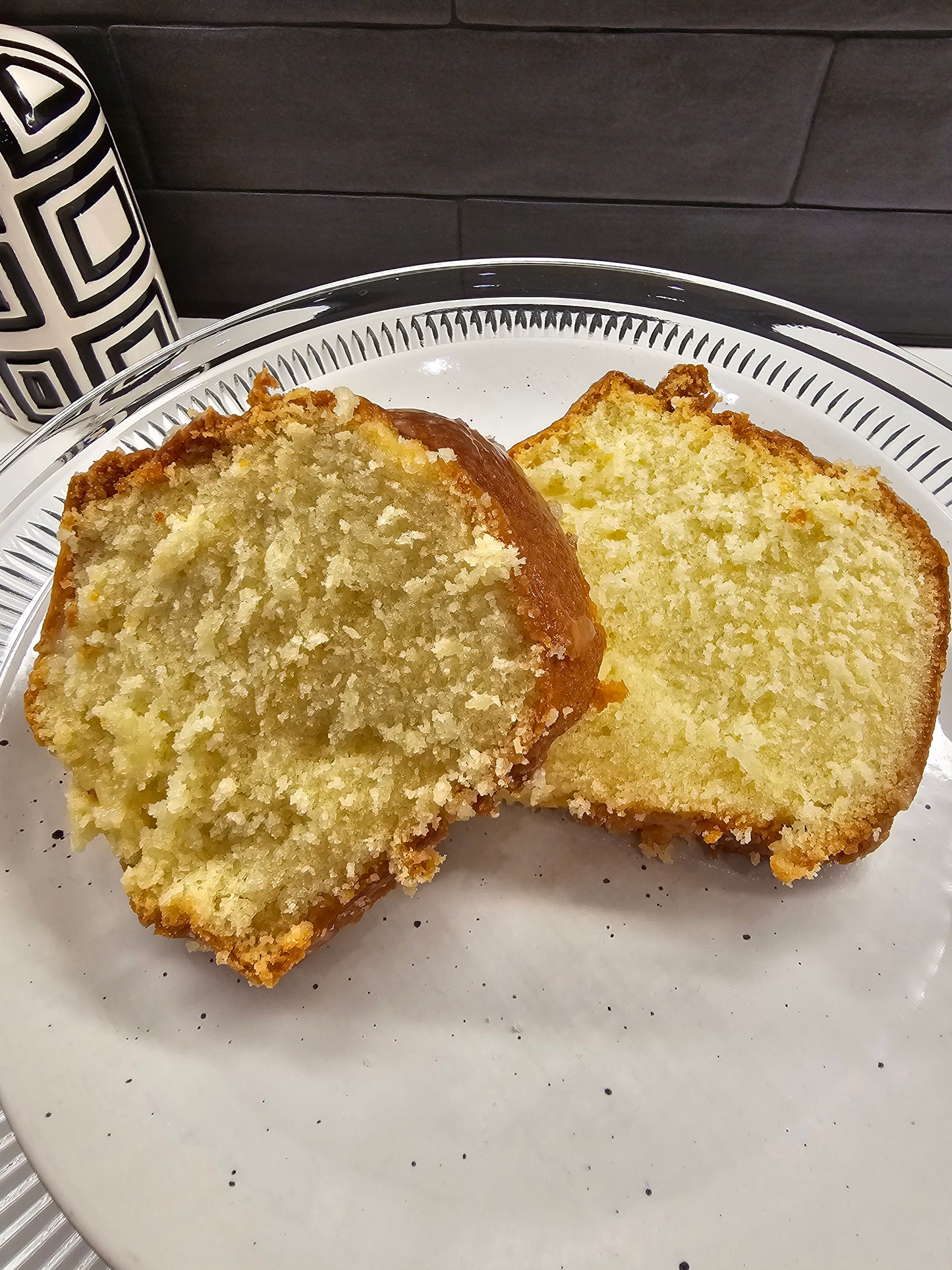 7-up Cream Cheese Pound Cake (with lemon glaze)